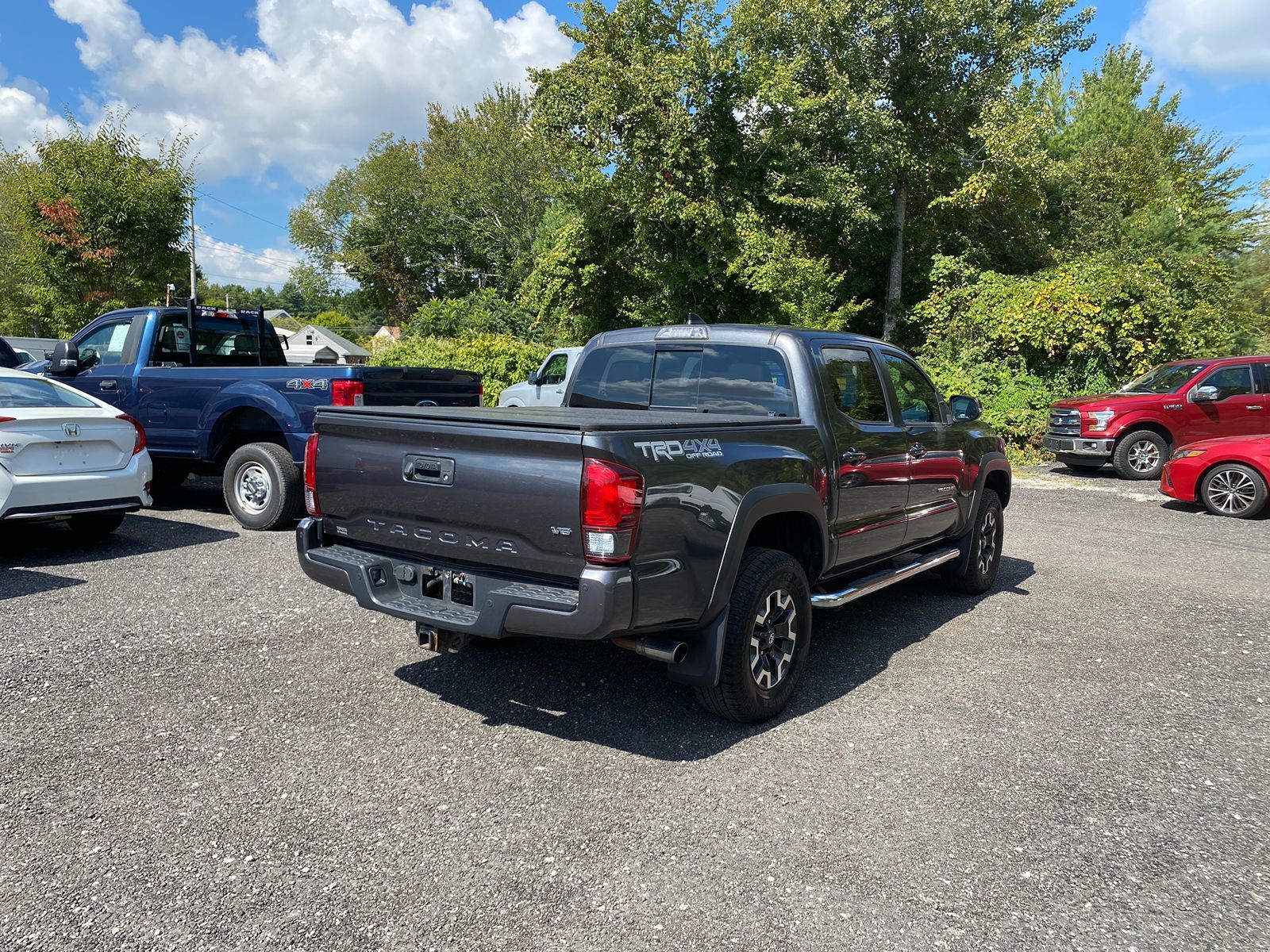 2018 Toyota Tacoma SR Double Cab V6 4x4 photo 5