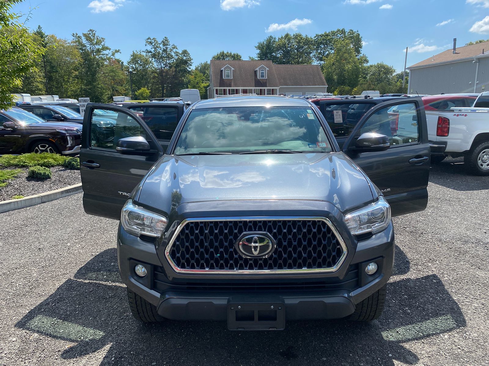 2018 Toyota Tacoma SR Double Cab V6 4x4 photo 27