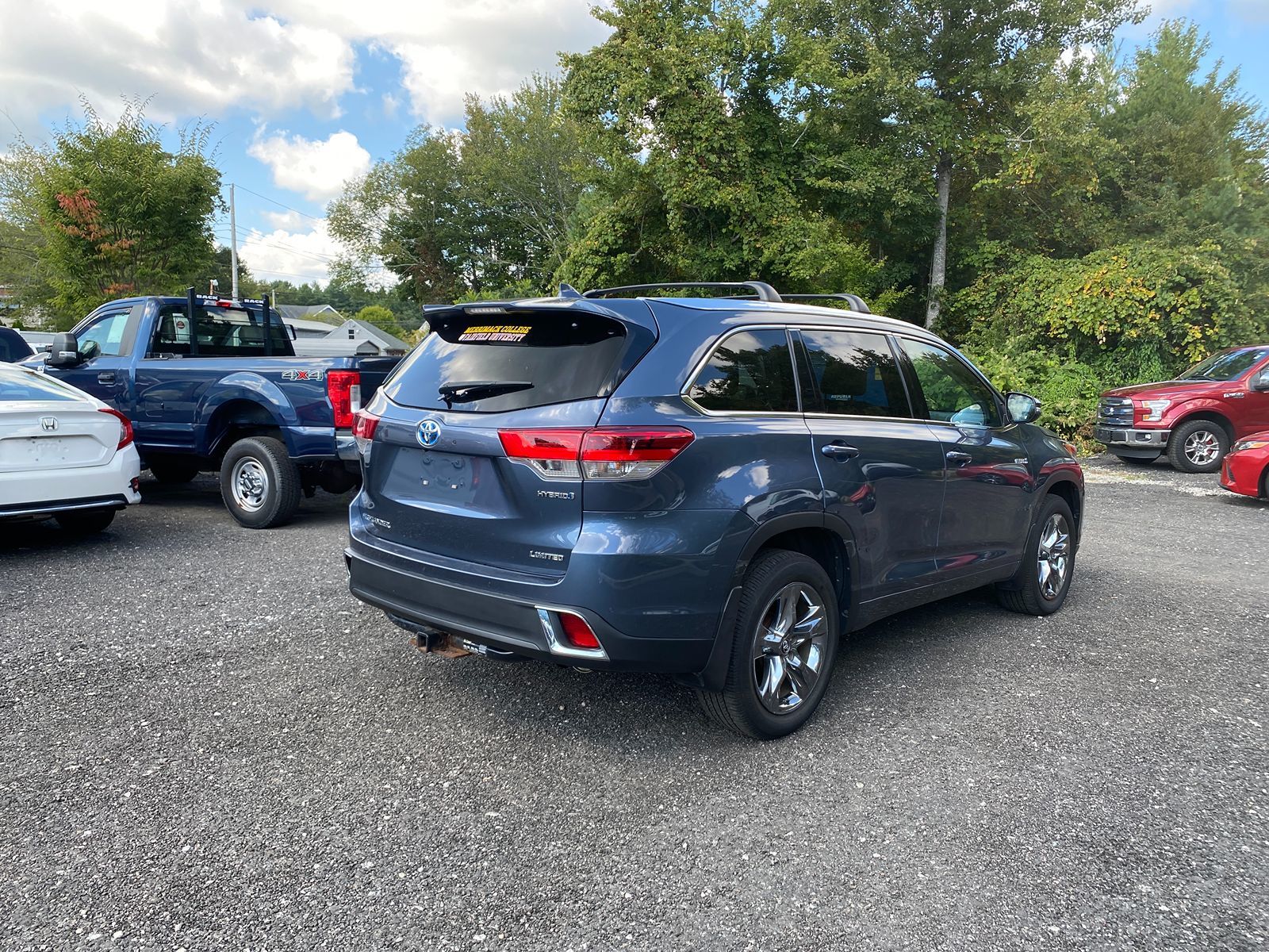 2019 Toyota Highlander Hybrid Limited photo 4