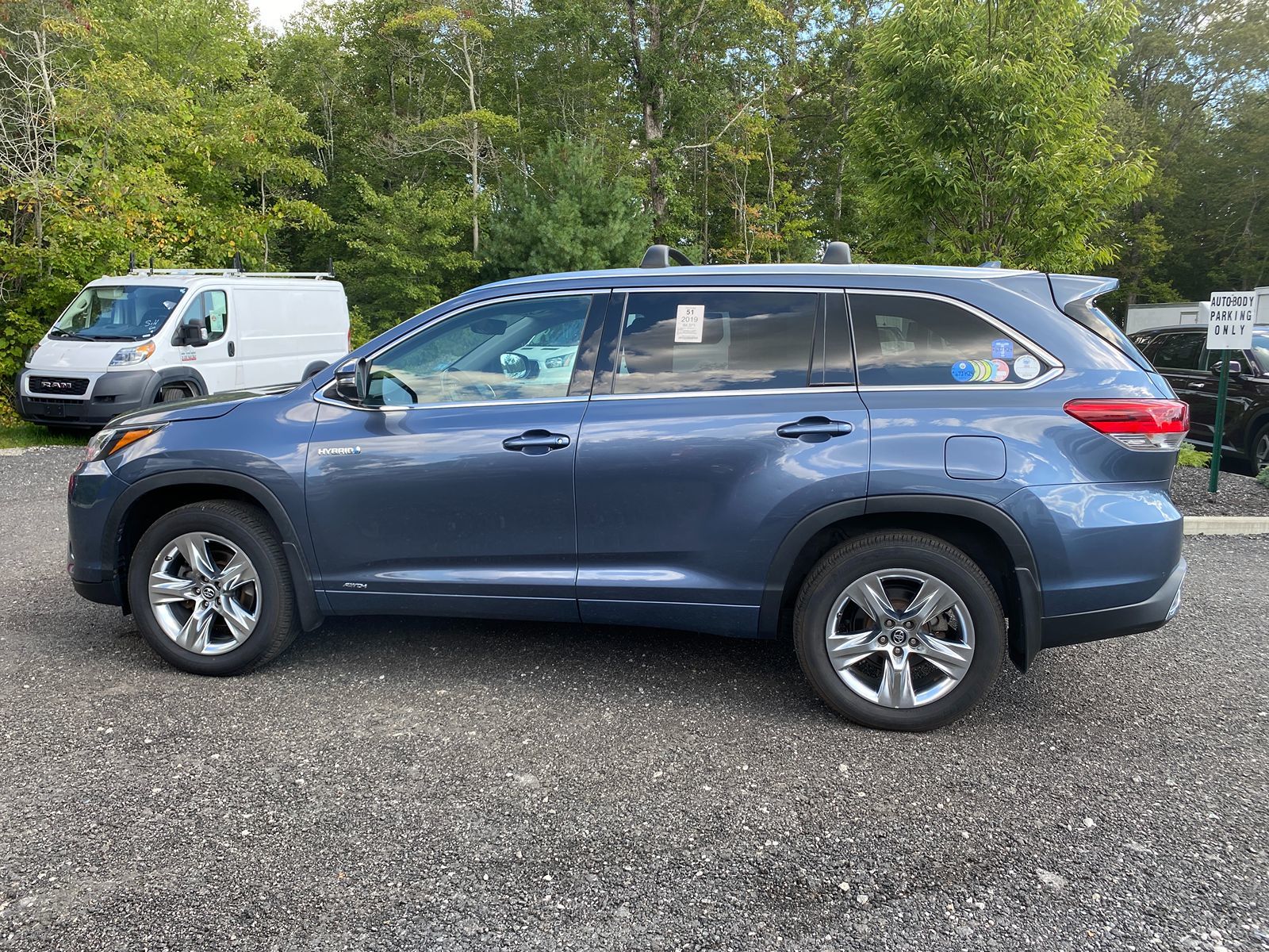 2019 Toyota Highlander Hybrid Limited photo 7