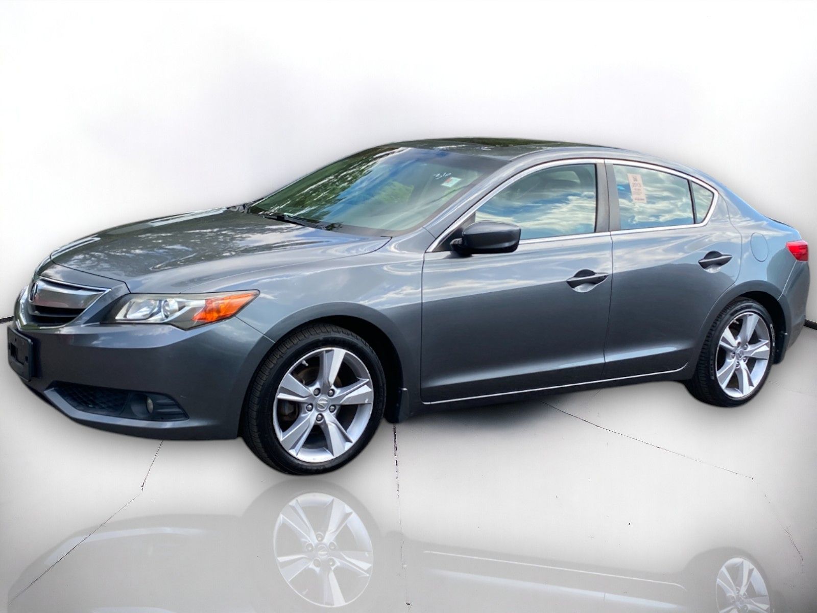 Sold 2013 Acura ILX Tech Pkg in Westport