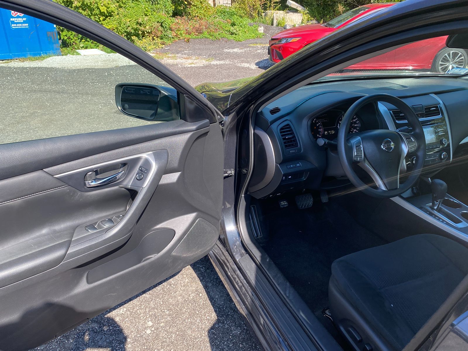 2015 Nissan Altima 2.5 S photo 9