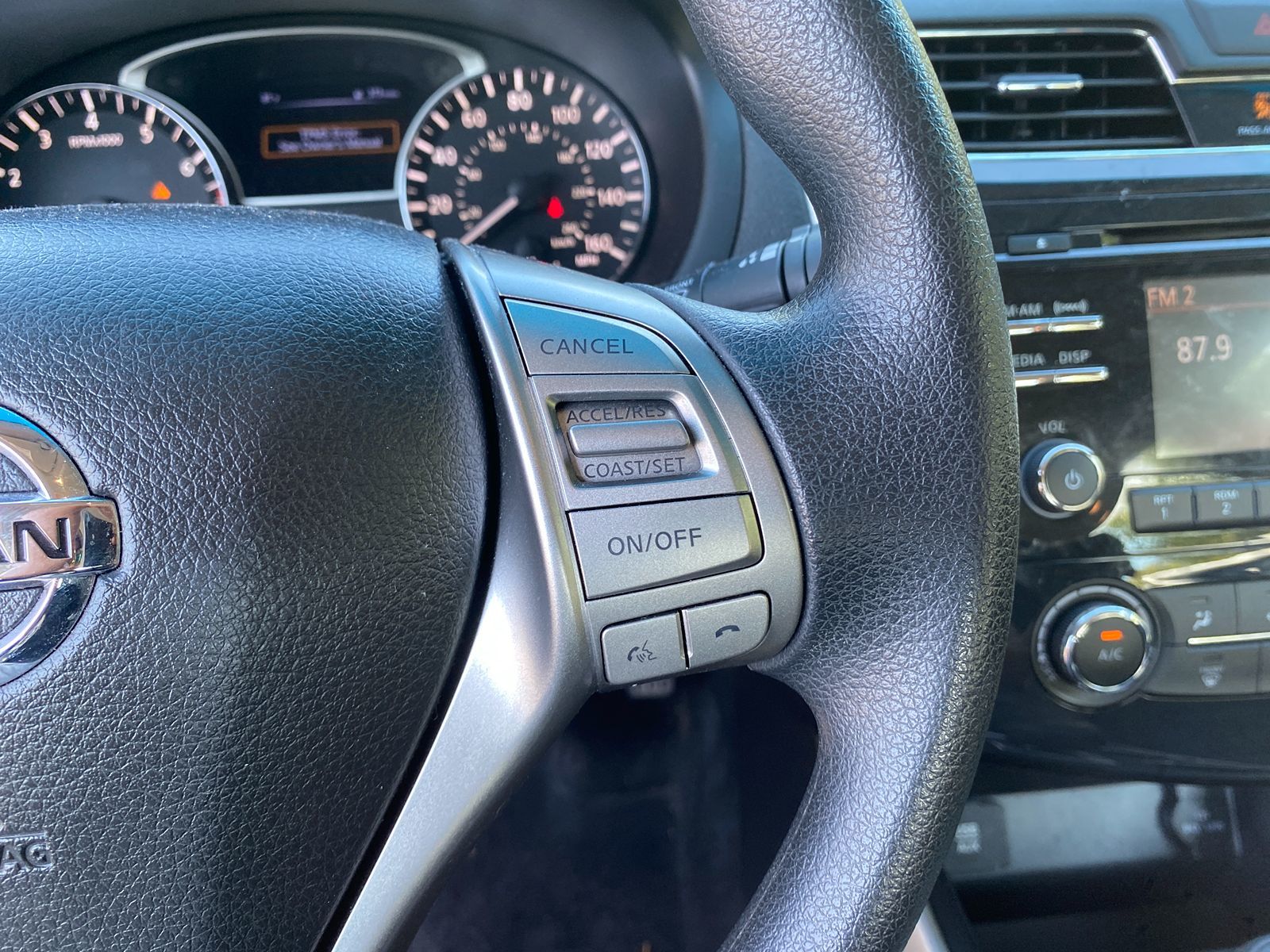 2015 Nissan Altima 2.5 S photo 15