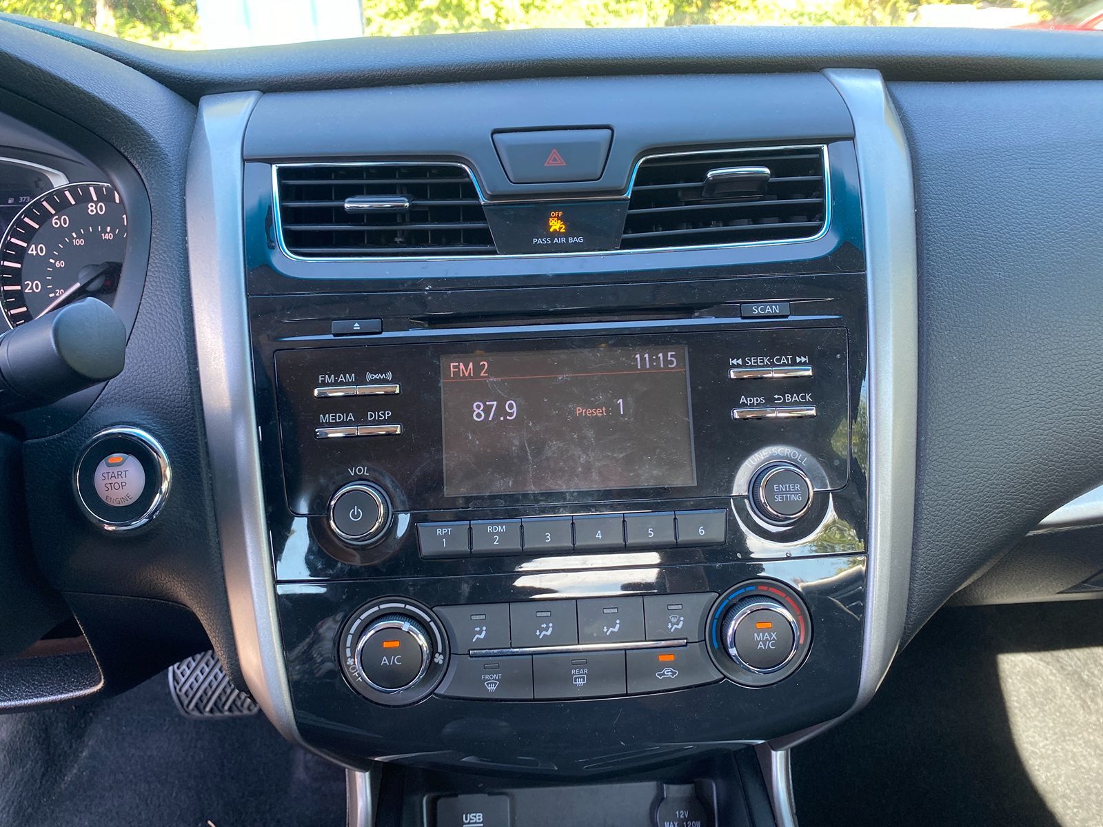 2015 Nissan Altima 2.5 S photo 17
