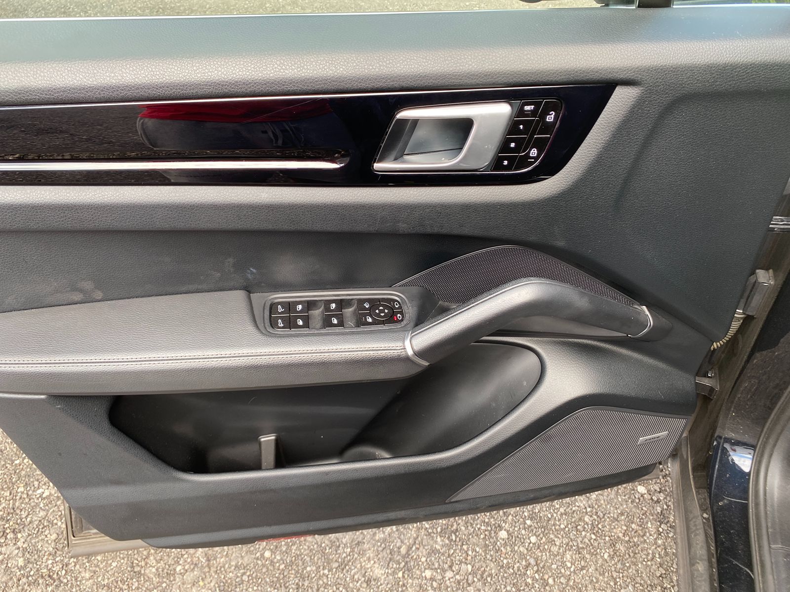 2019 Porsche Cayenne photo 10
