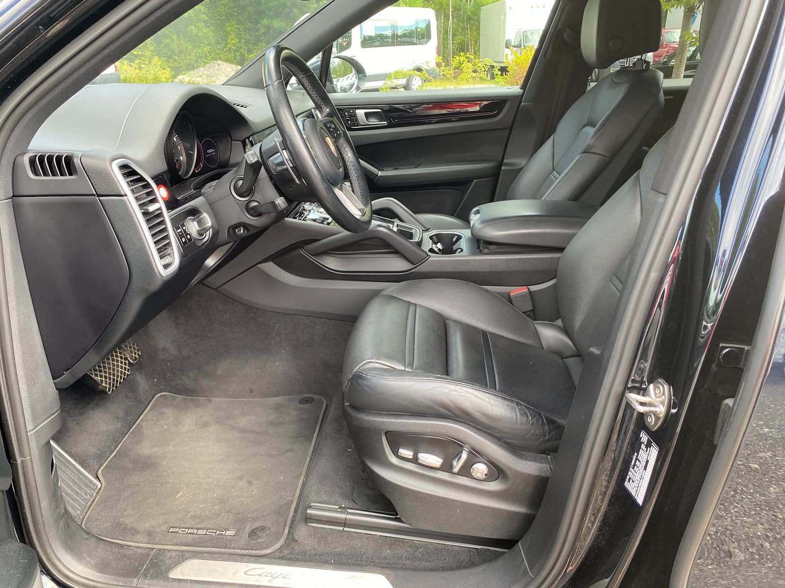 2019 Porsche Cayenne photo 11