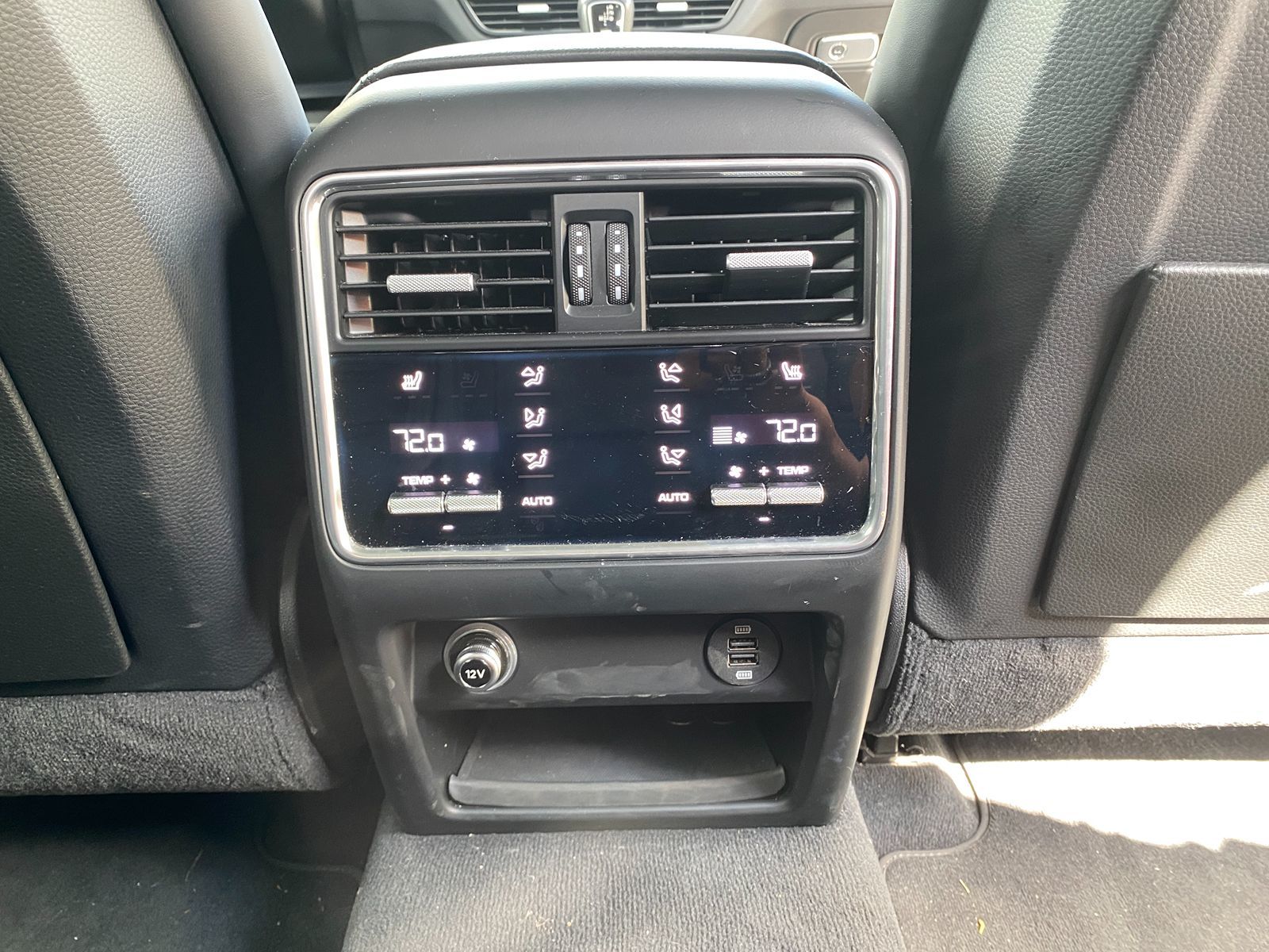 2019 Porsche Cayenne photo 25