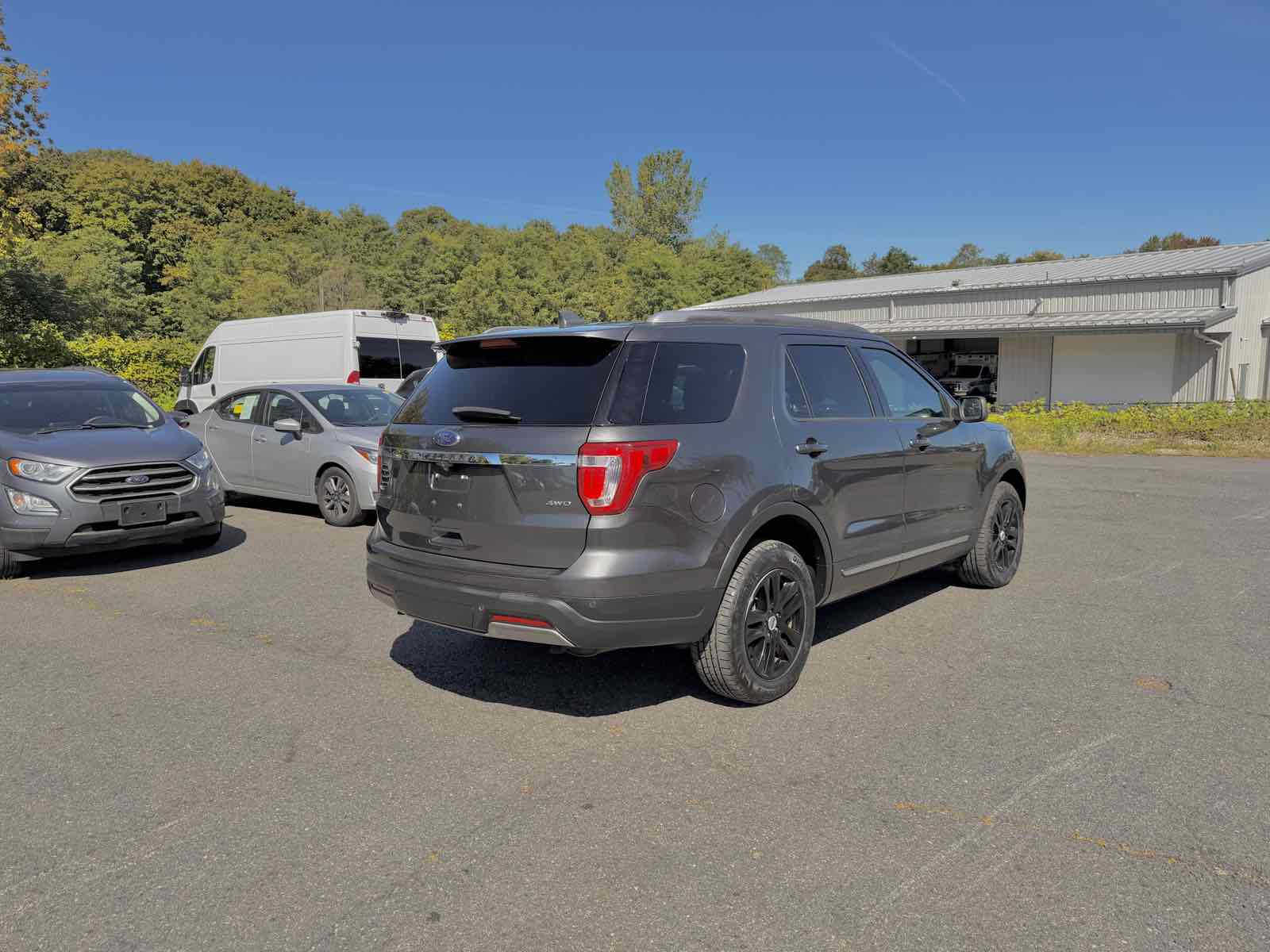 2019 Ford Explorer XLT photo 6