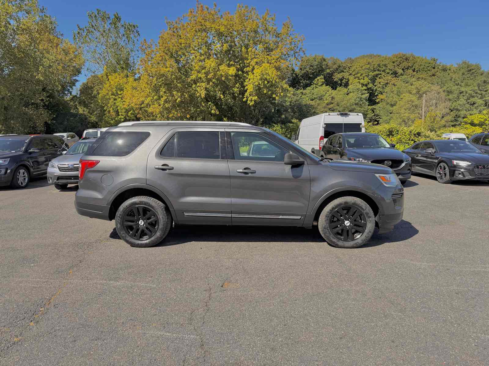2019 Ford Explorer XLT photo 7