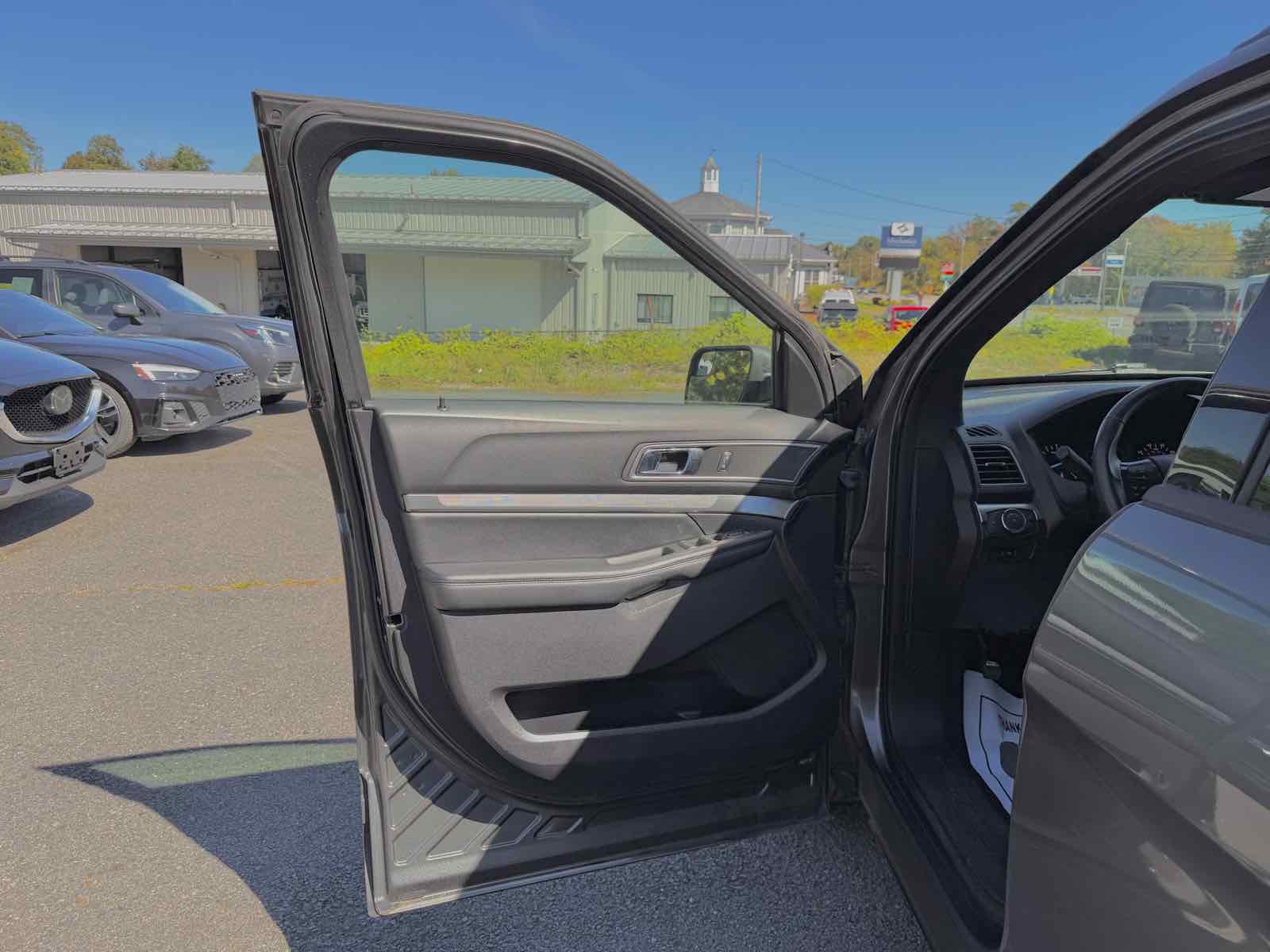 2019 Ford Explorer XLT photo 8