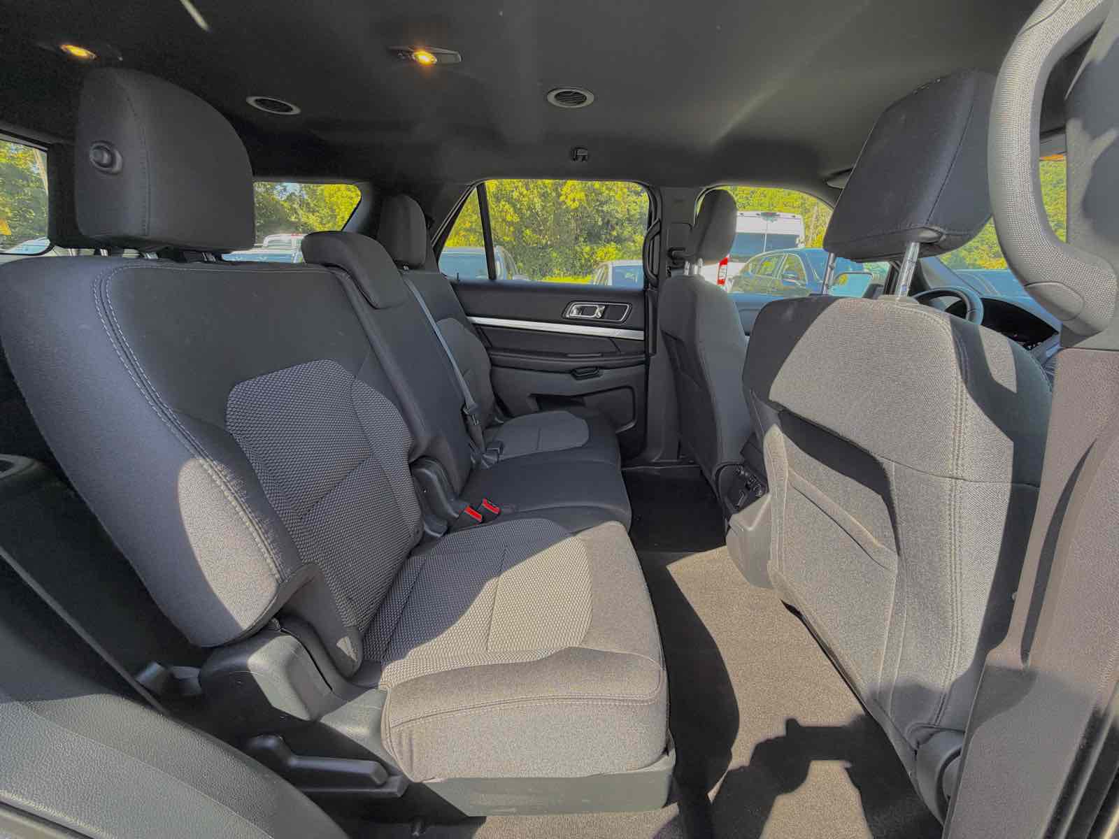 2019 Ford Explorer XLT photo 17