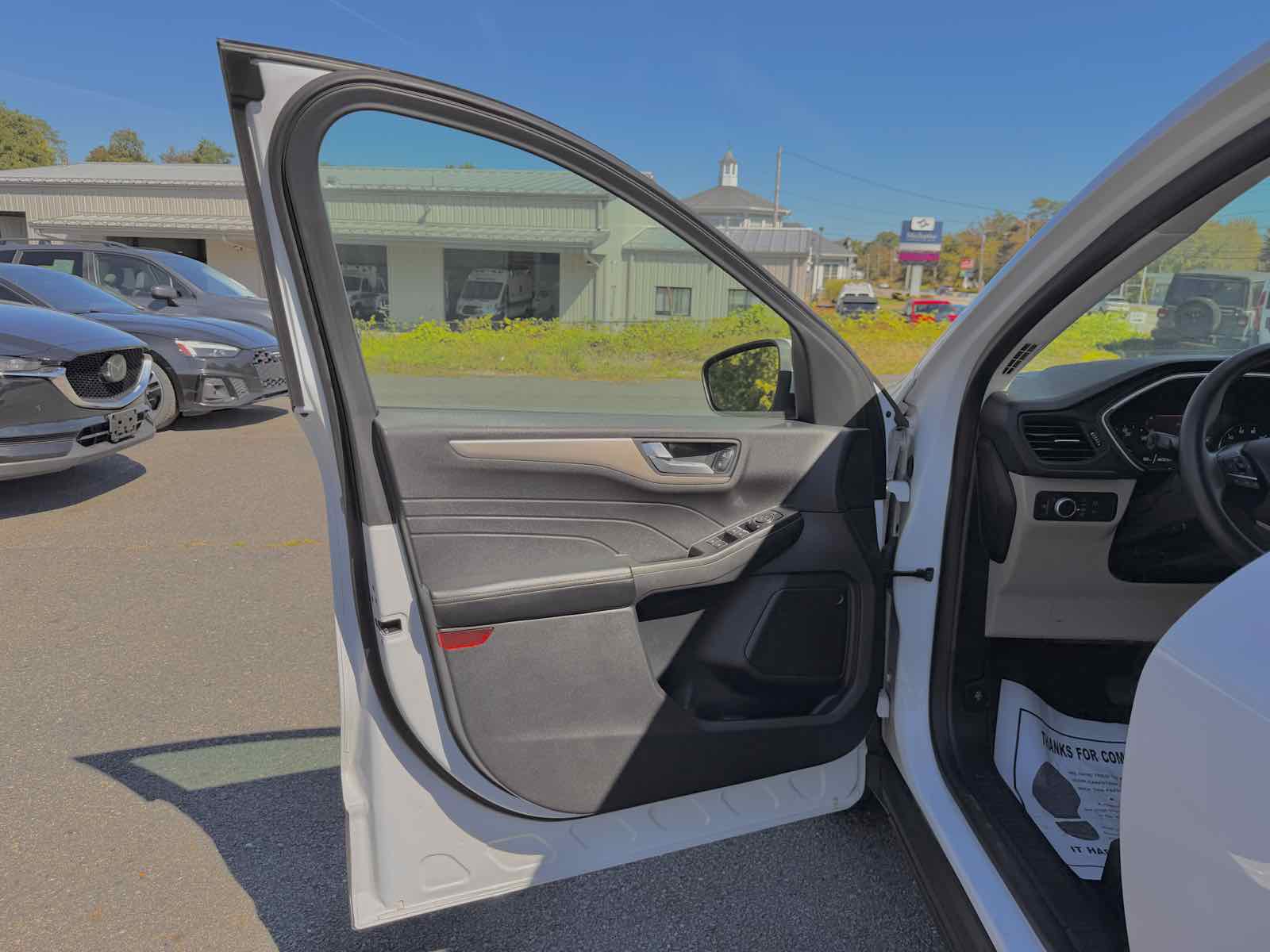 2021 Ford Escape SE Hybrid photo 5