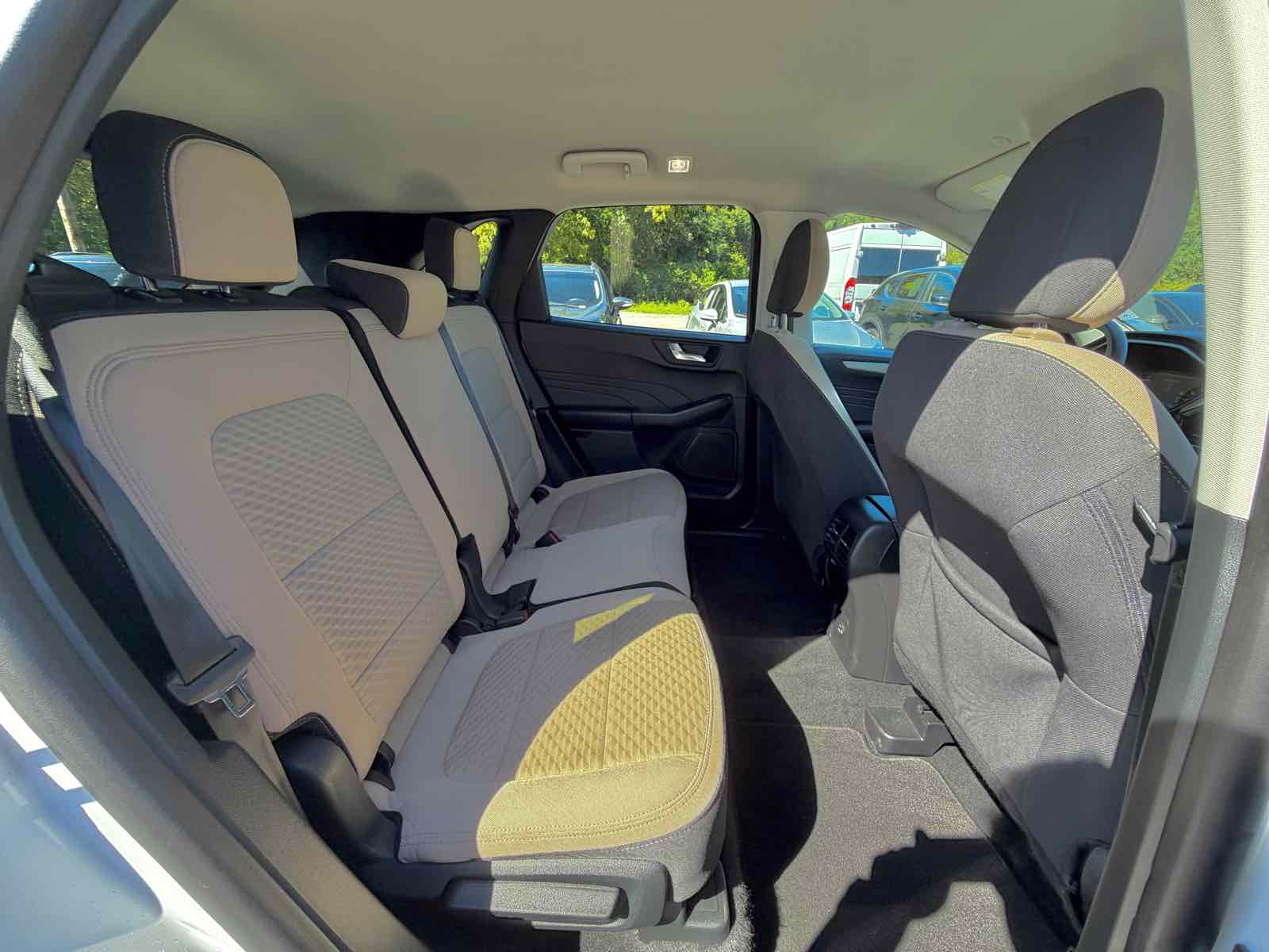 2021 Ford Escape SE Hybrid photo 11