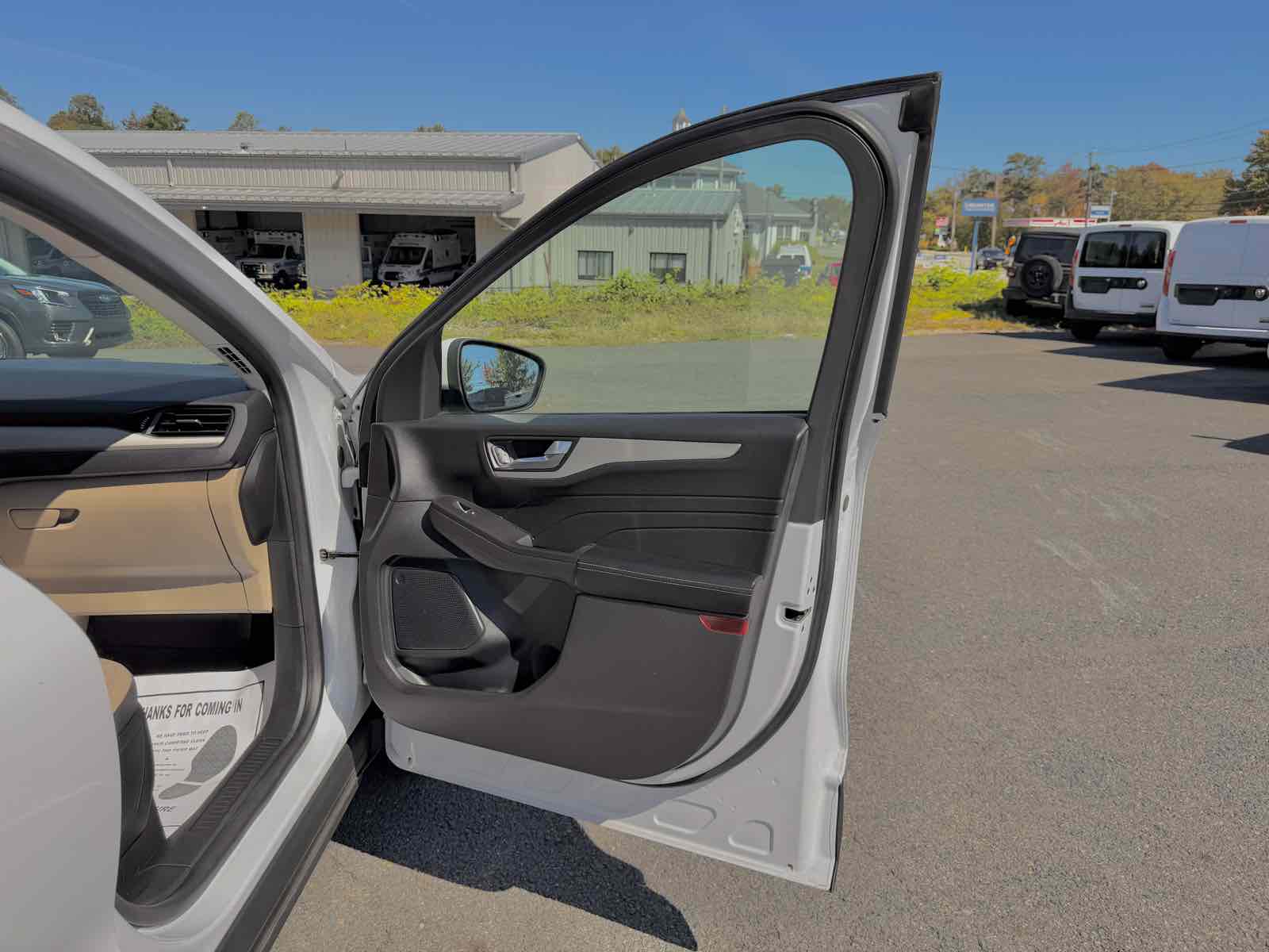 2021 Ford Escape SE Hybrid photo 8