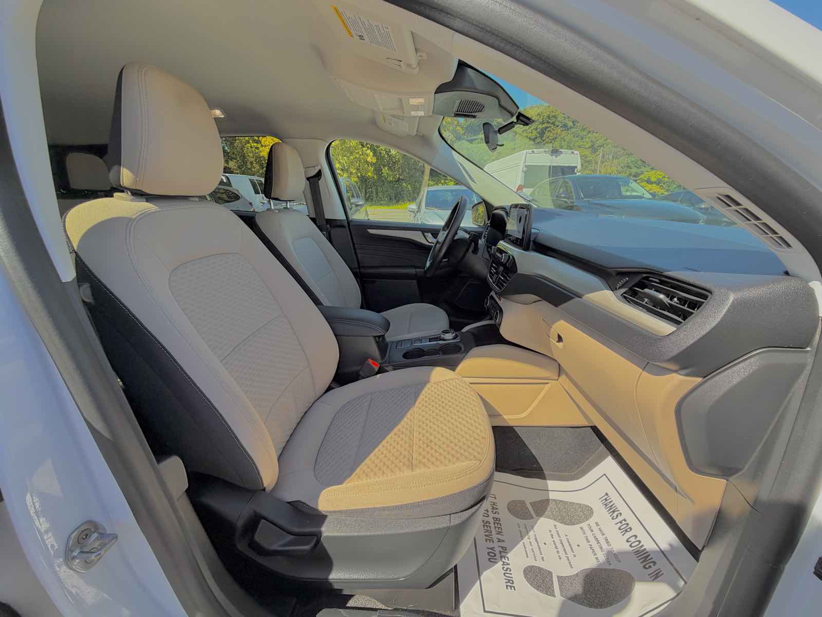 2021 Ford Escape SE Hybrid photo 7