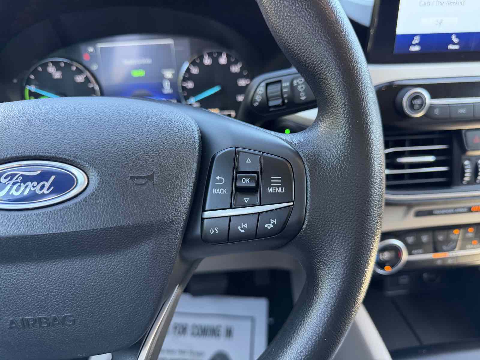 2021 Ford Escape SE Hybrid photo 16