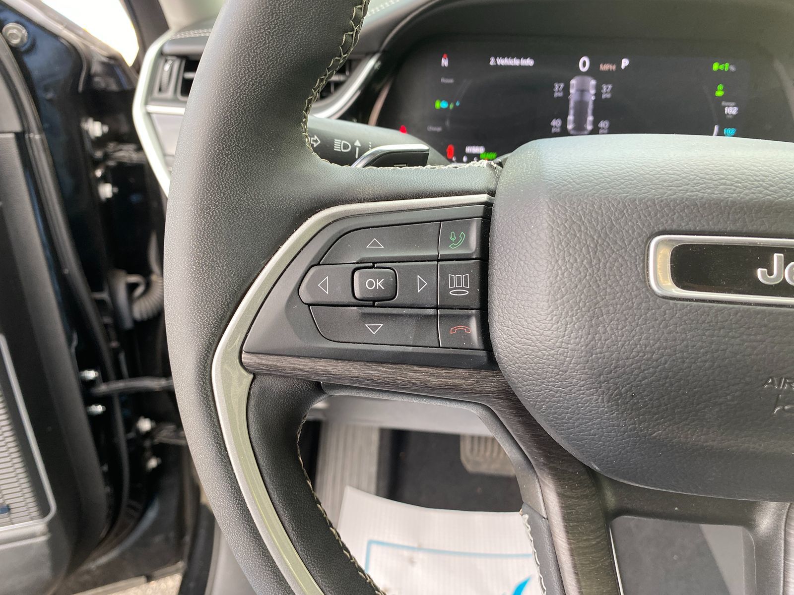 2022 Jeep Cherokee Limited 4xe photo 4