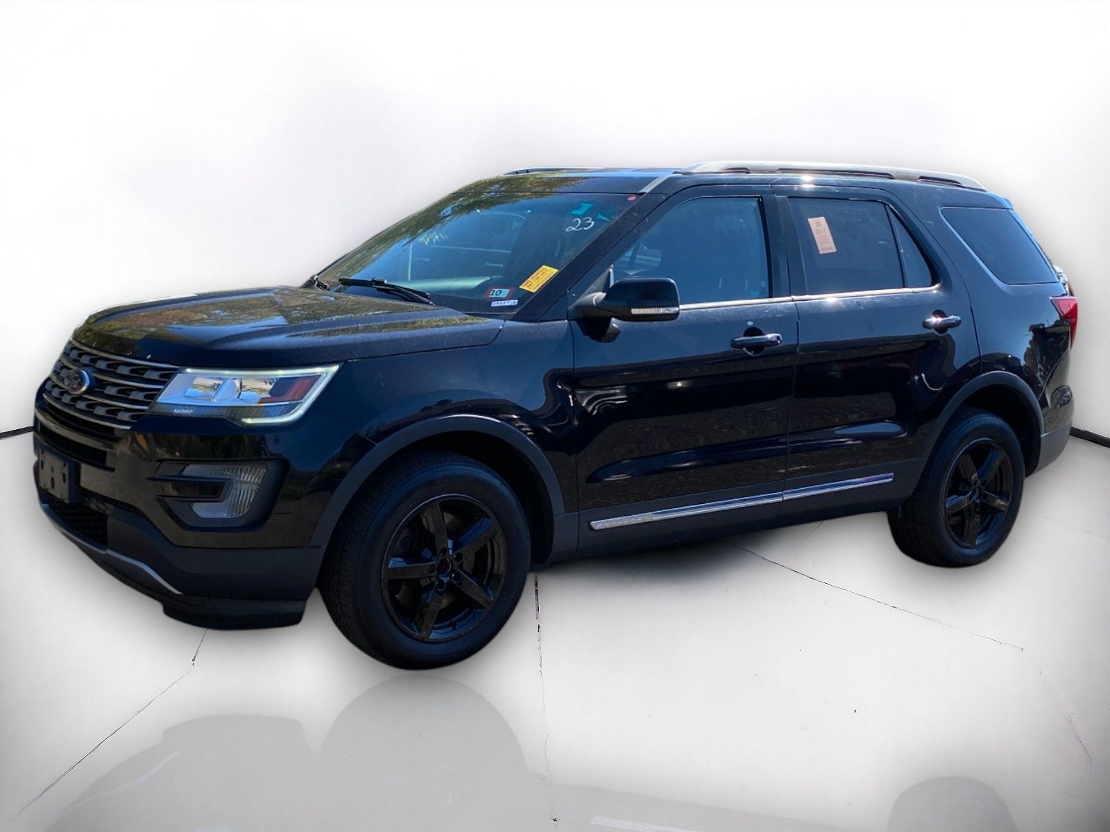 2017 Ford Explorer XLT photo 2