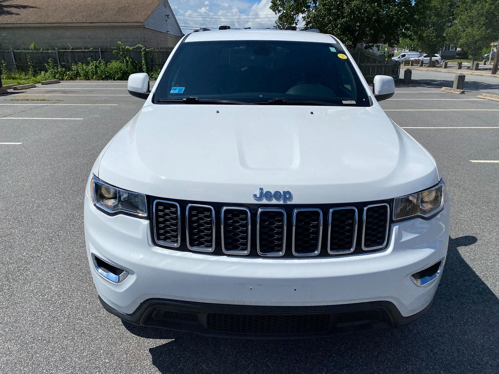 2021 Jeep Grand Cherokee Laredo E photo 3