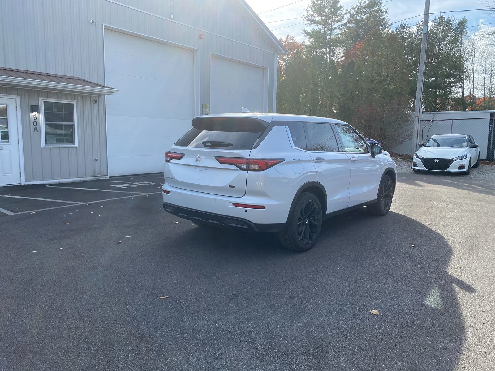 2024 Mitsubishi Outlander SE S-AWC photo 4