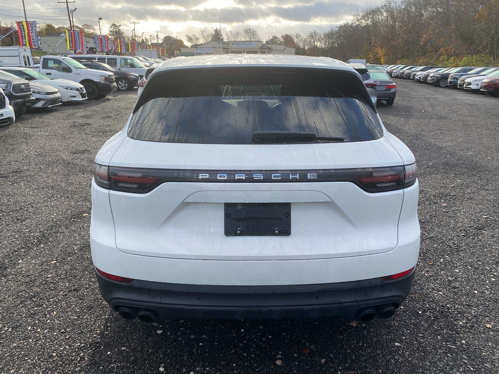 2020 Porsche Cayenne S photo 2