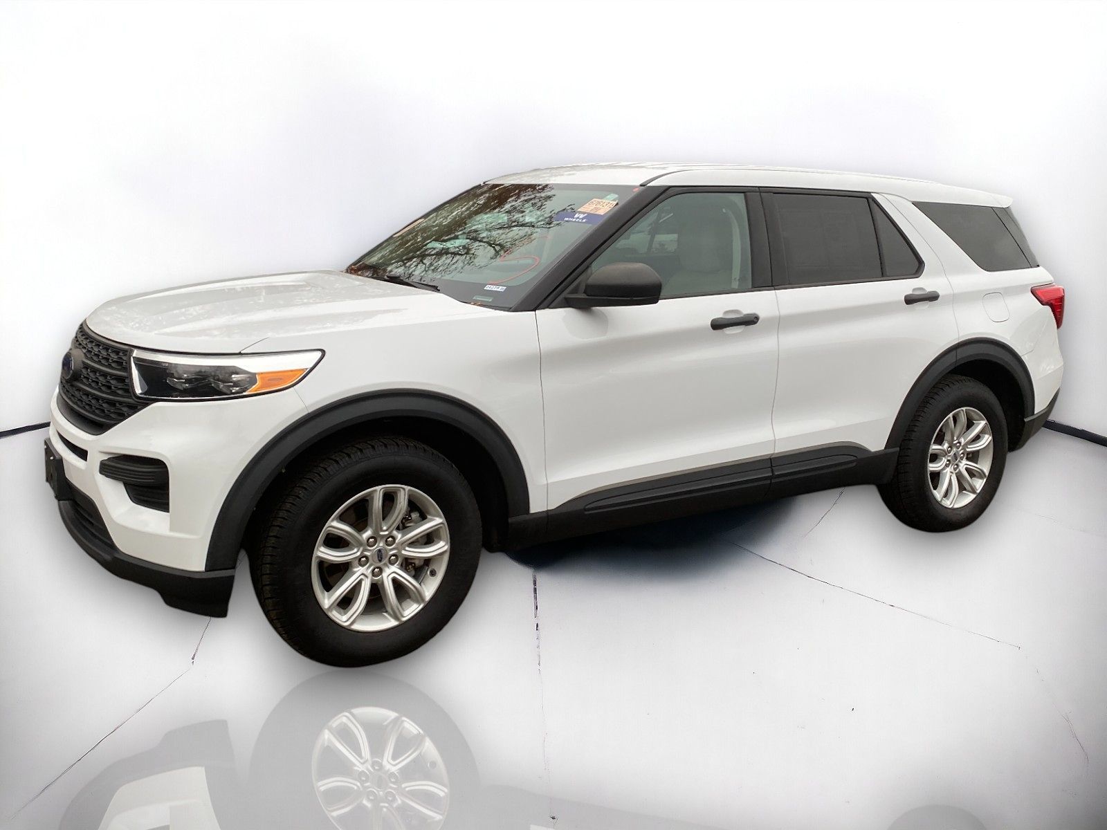 2021 Ford Explorer Base photo 2