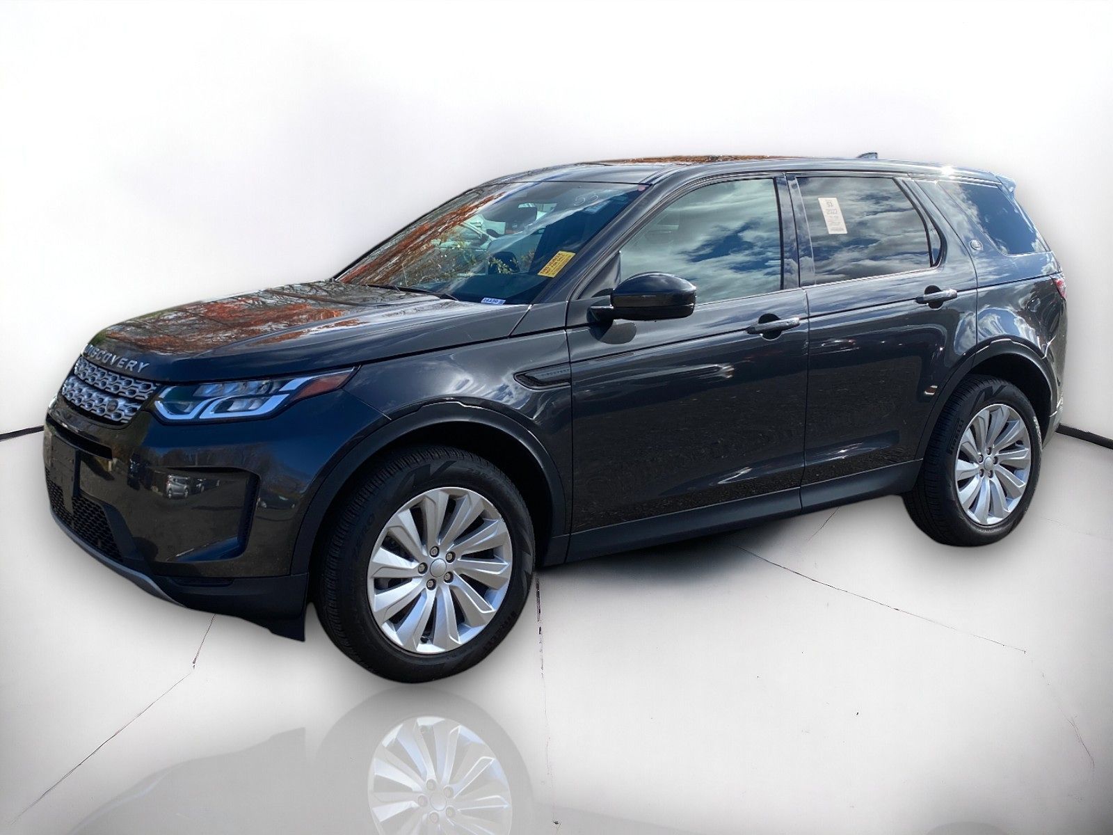 2022 Land Rover Discovery Sport S photo 2