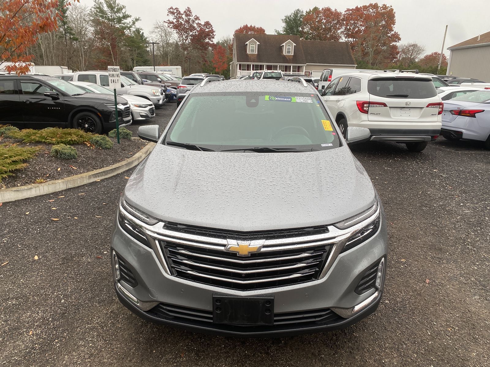 2024 Chevrolet Equinox Premier photo 2