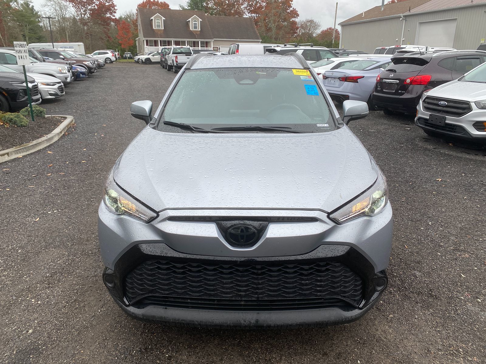 2024 Toyota Corolla Cross Hybrid SE photo 2