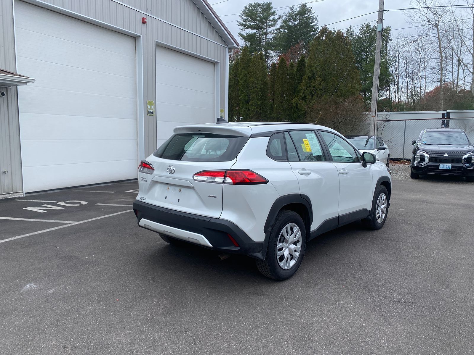 2023 Toyota Corolla Cross L photo 4