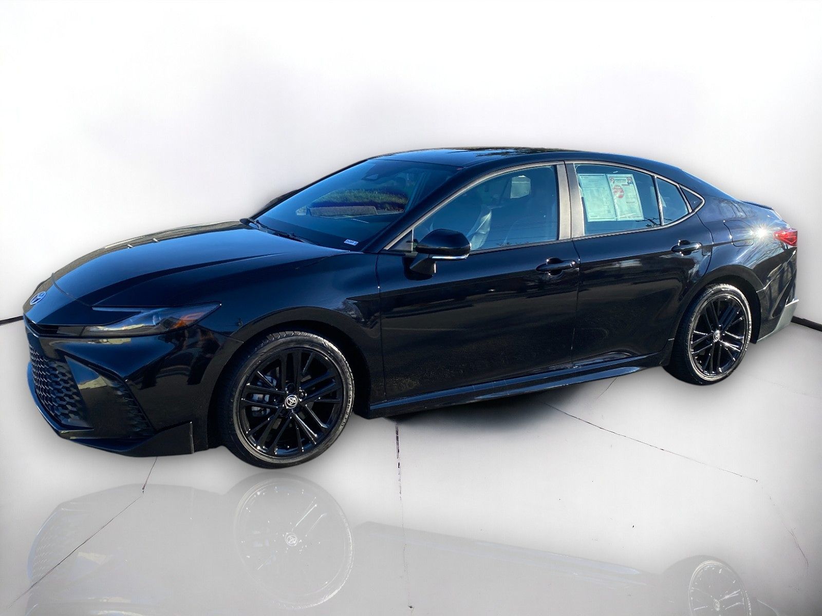 2025 Toyota Camry SE photo 2