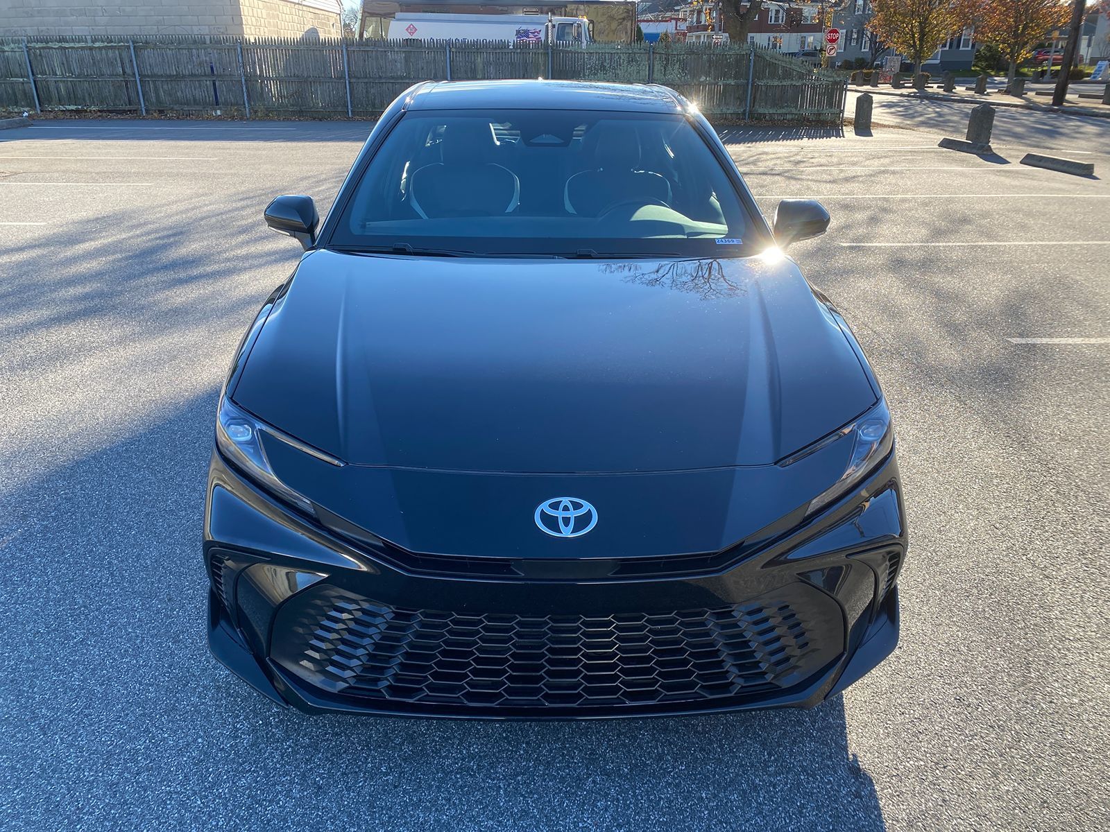 2025 Toyota Camry SE photo 3
