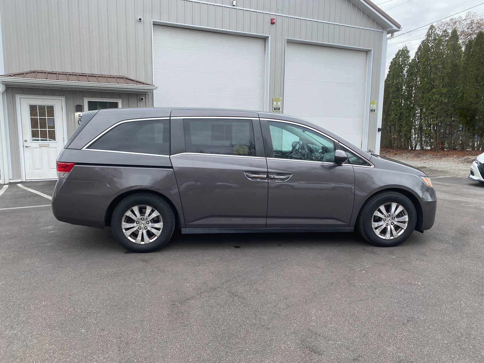 2015 Honda Odyssey EX photo 4