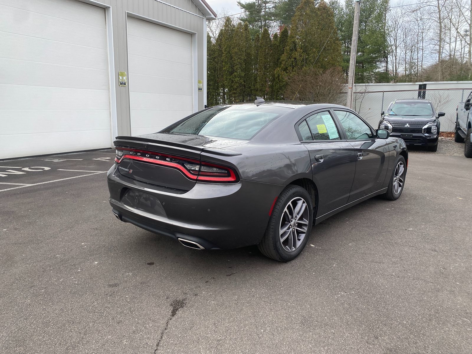 2019 Dodge Charger SXT photo 4