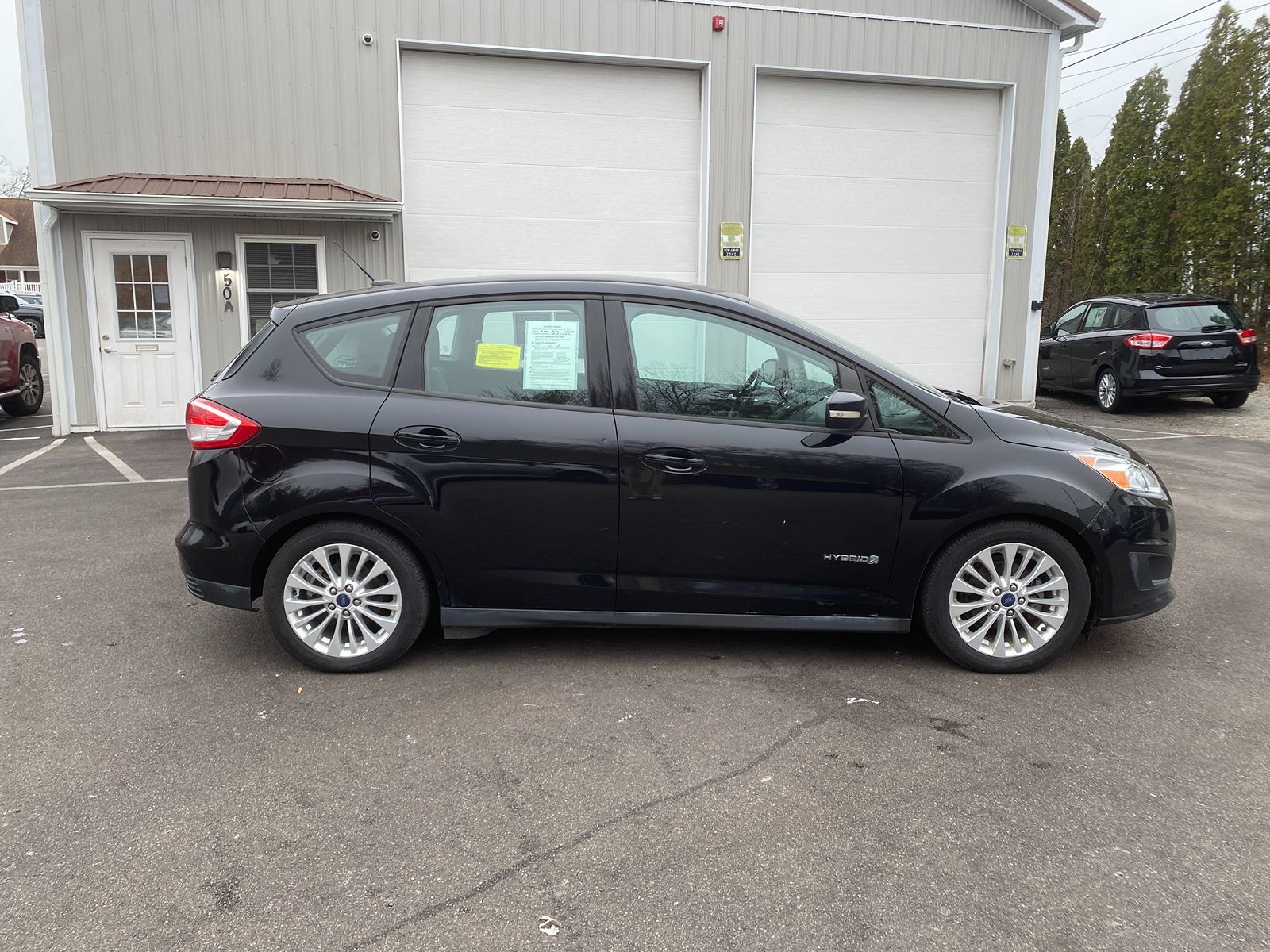 2017 Ford C-Max Hybrid SE photo 4