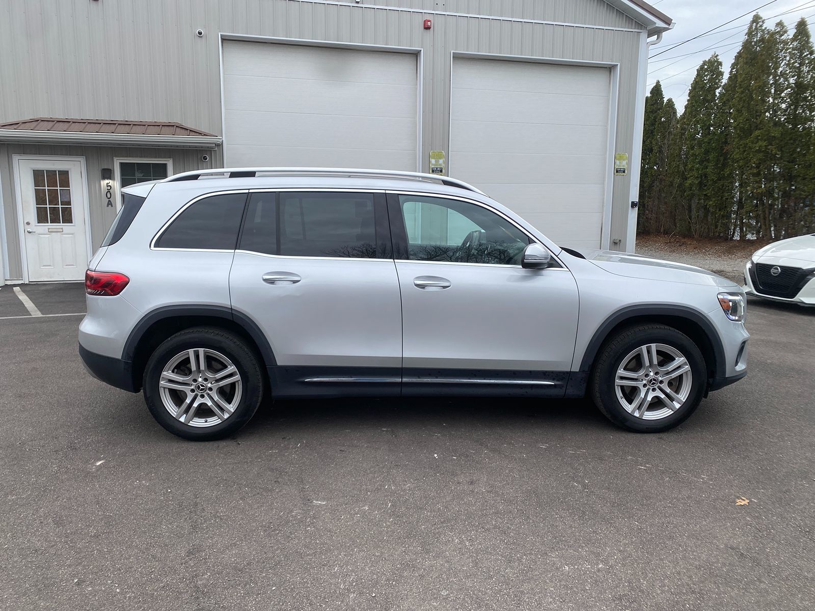 2020 Mercedes Benz GLB 250 4MATIC photo 3