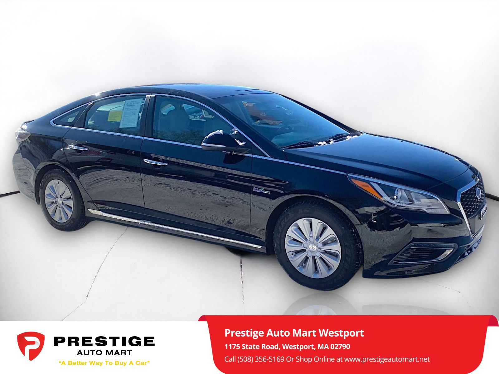 Used 2016 Hyundai Sonata Hybrid Base with VIN KMHE24L11GA039174 for sale in Westport, MA