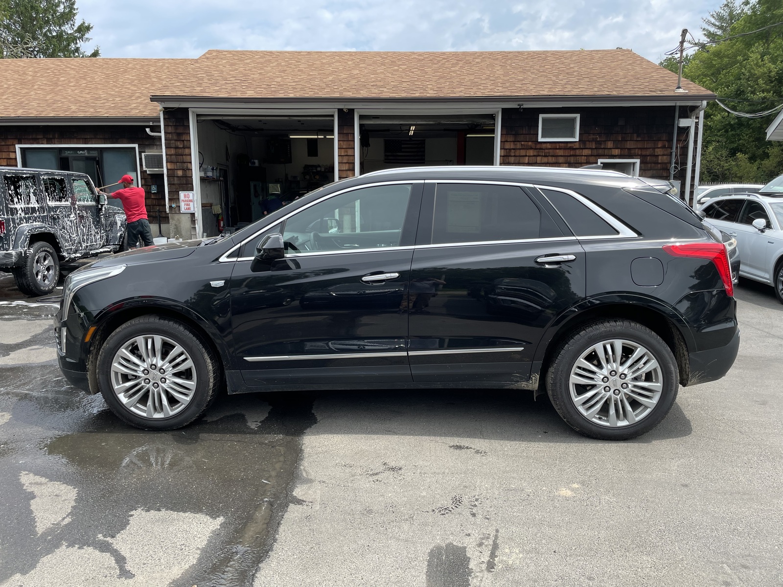 Sold 2017 Cadillac XT5 Premium Luxury AWD in Westport