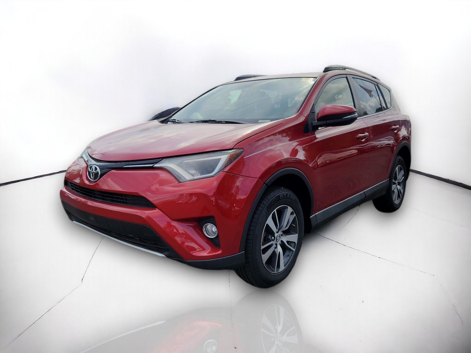 2016 Toyota RAV4 XLE 2