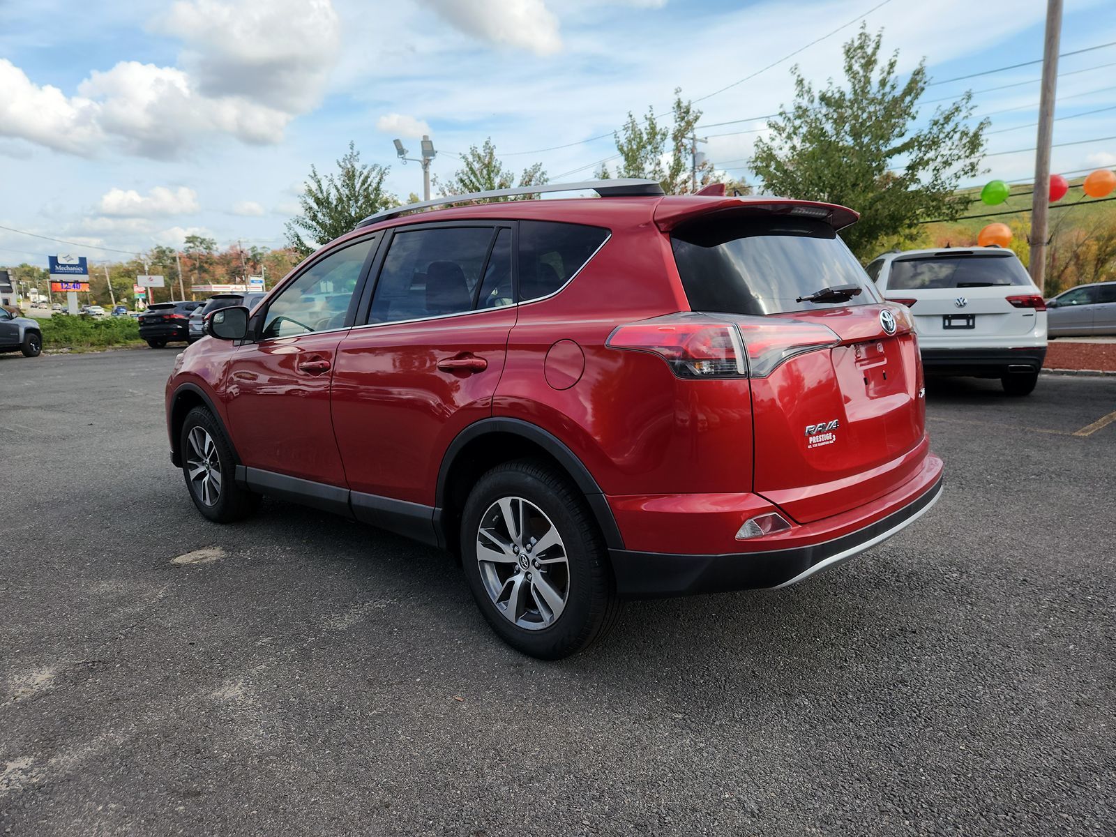 2016 Toyota RAV4 XLE 3