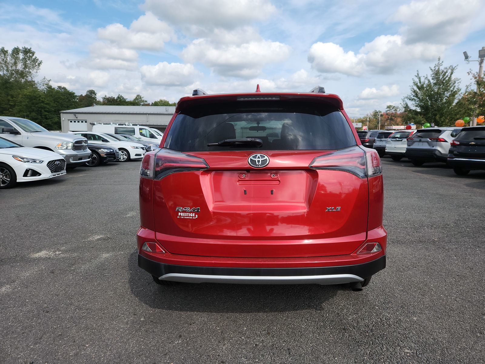 2016 Toyota RAV4 XLE 10