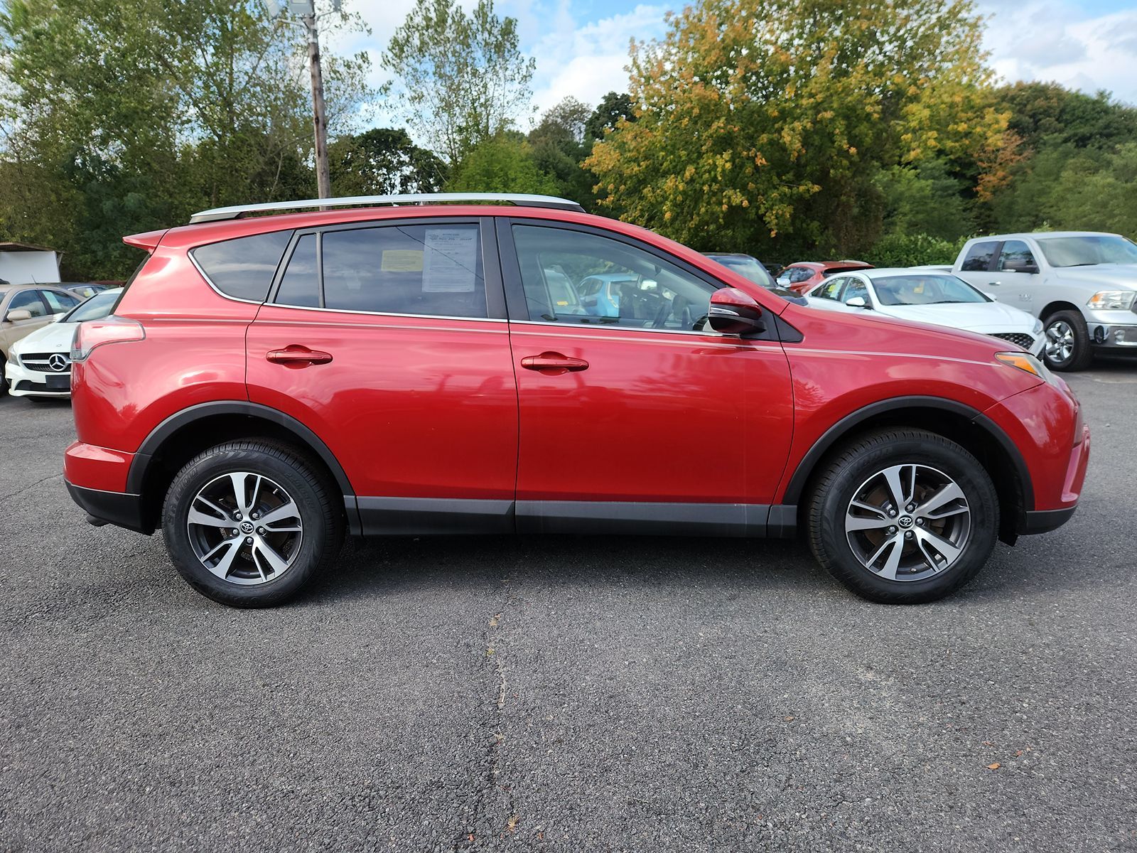 2016 Toyota RAV4 XLE 6