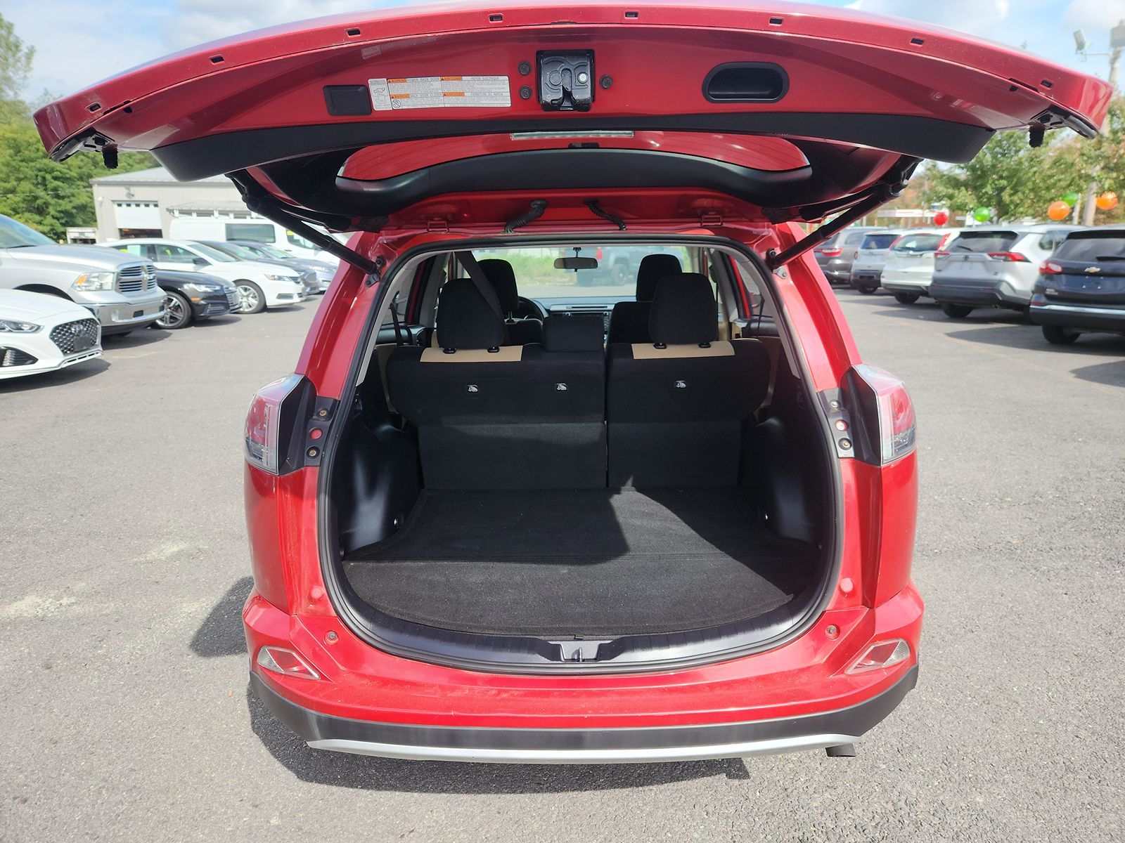 2016 Toyota RAV4 XLE 12