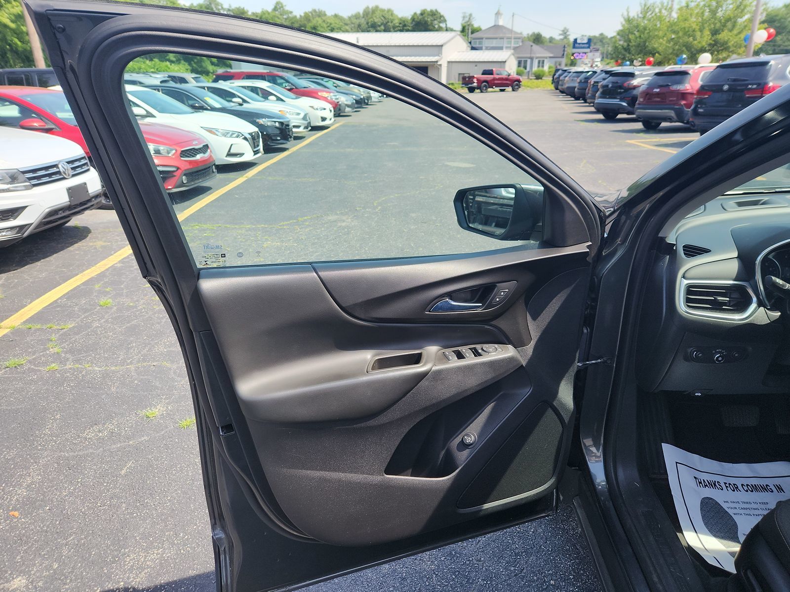 2021 Chevrolet Equinox LT 32