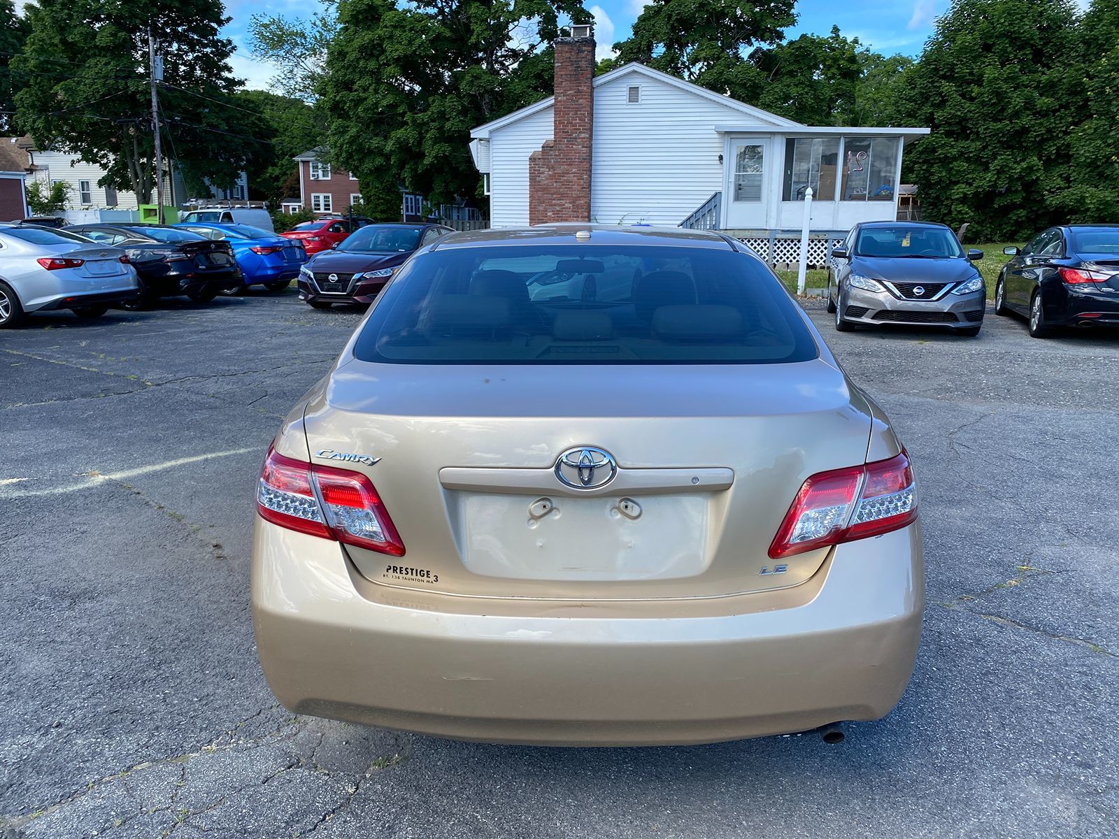 2010 Toyota Camry LE 7