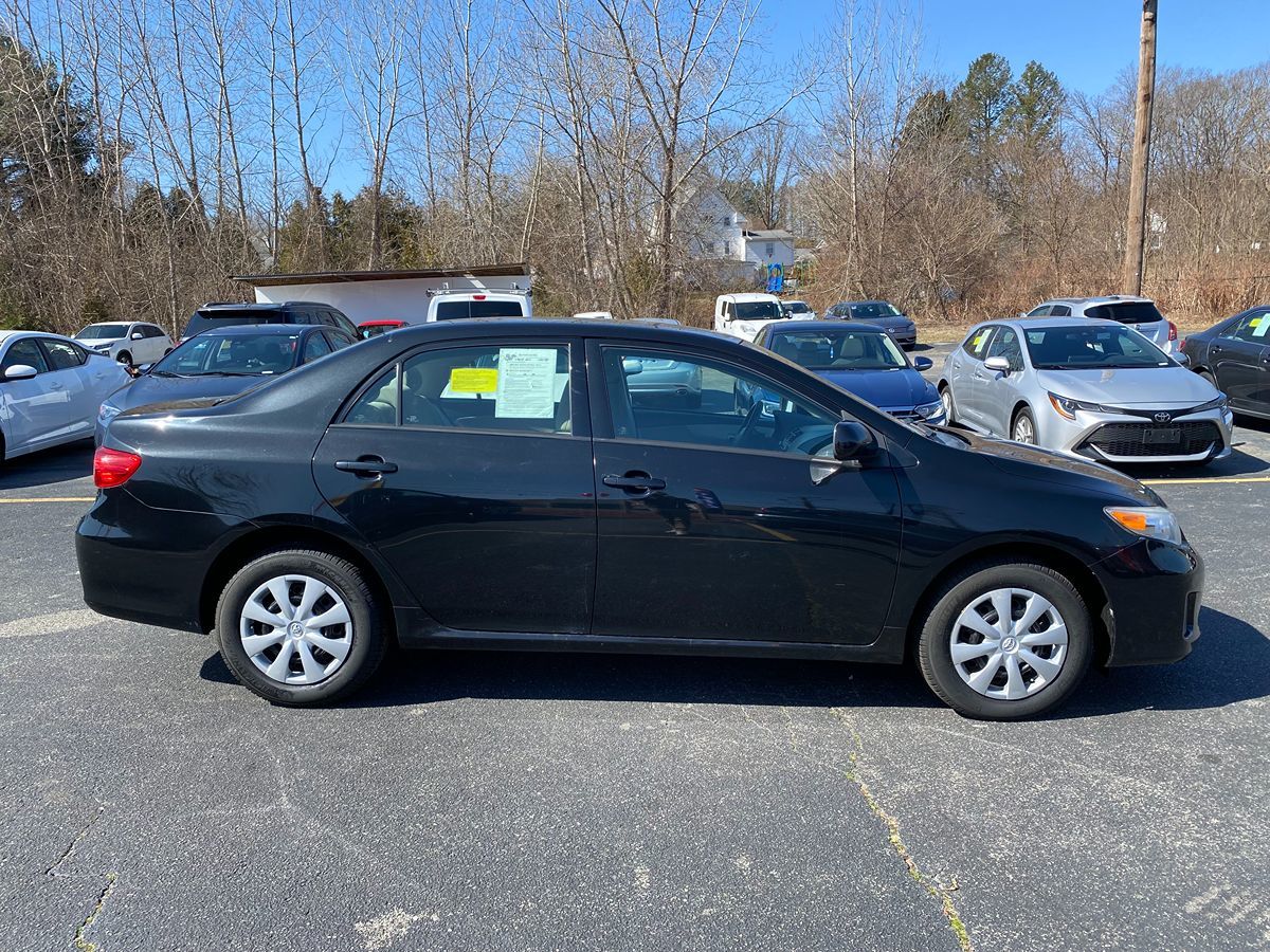 2011 Toyota Corolla LE 6