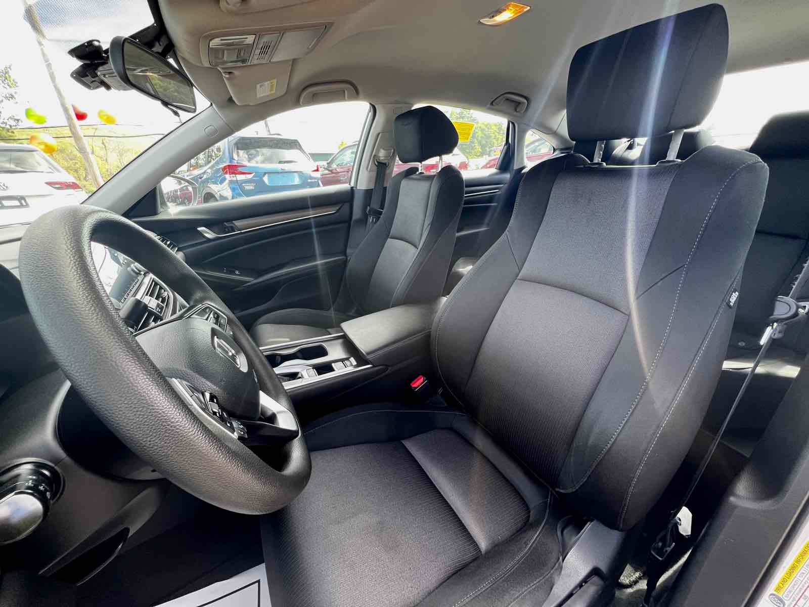 2018 Honda Accord Sedan LX 1.5T 17