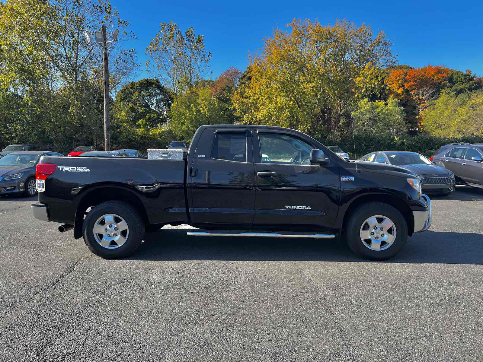 2013 Toyota Tundra 4WD Truck  8