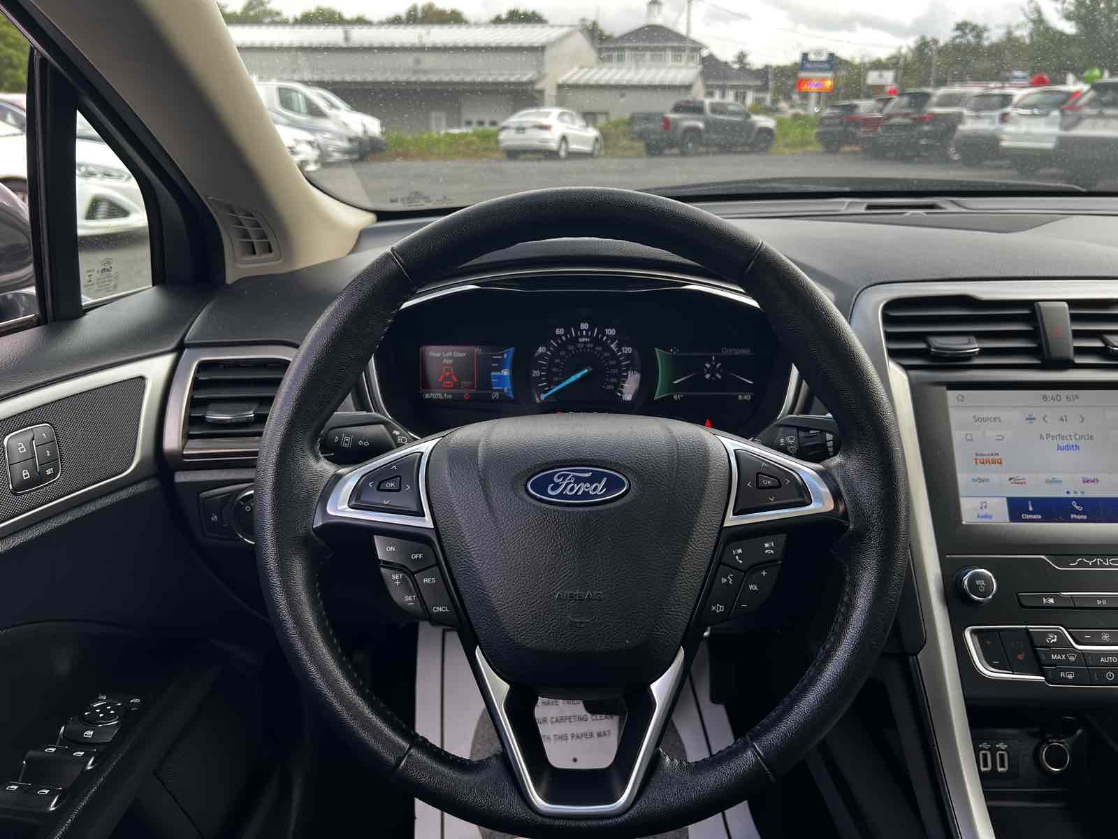 2020 Ford Fusion SEL 29