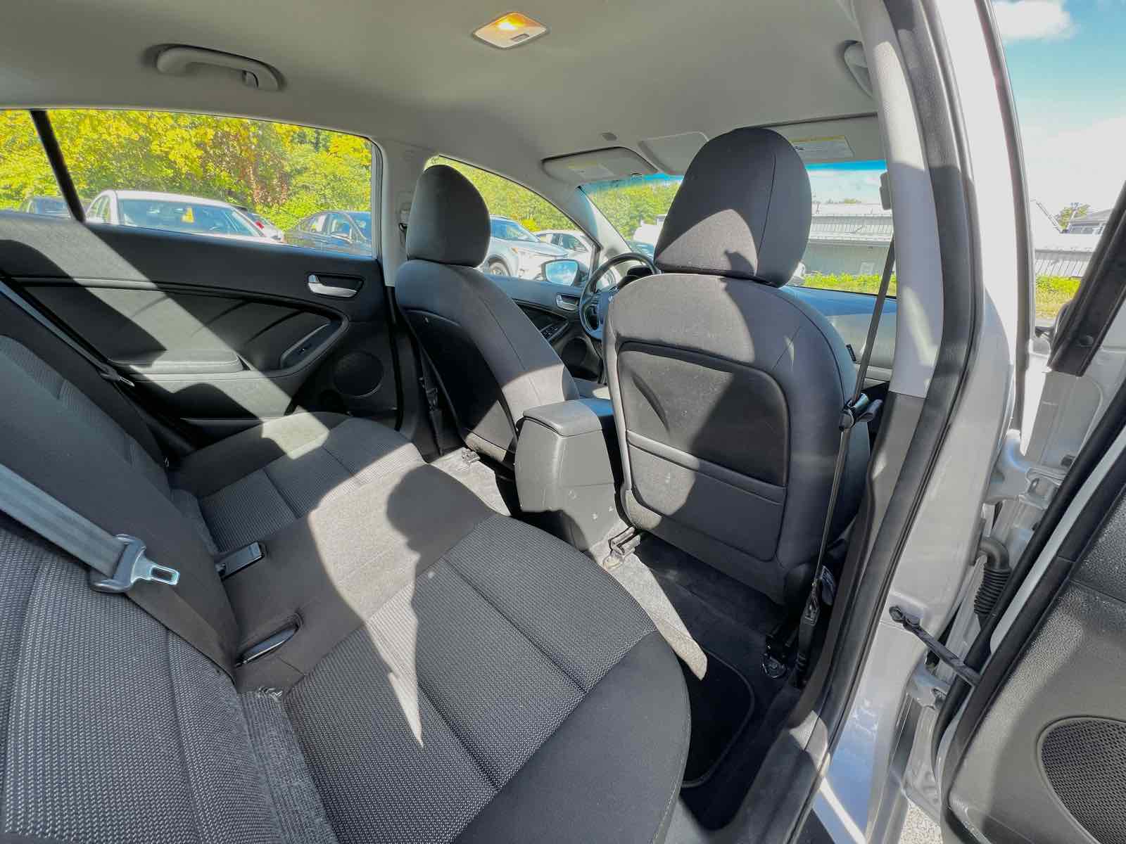 2018 Kia Forte LX 24